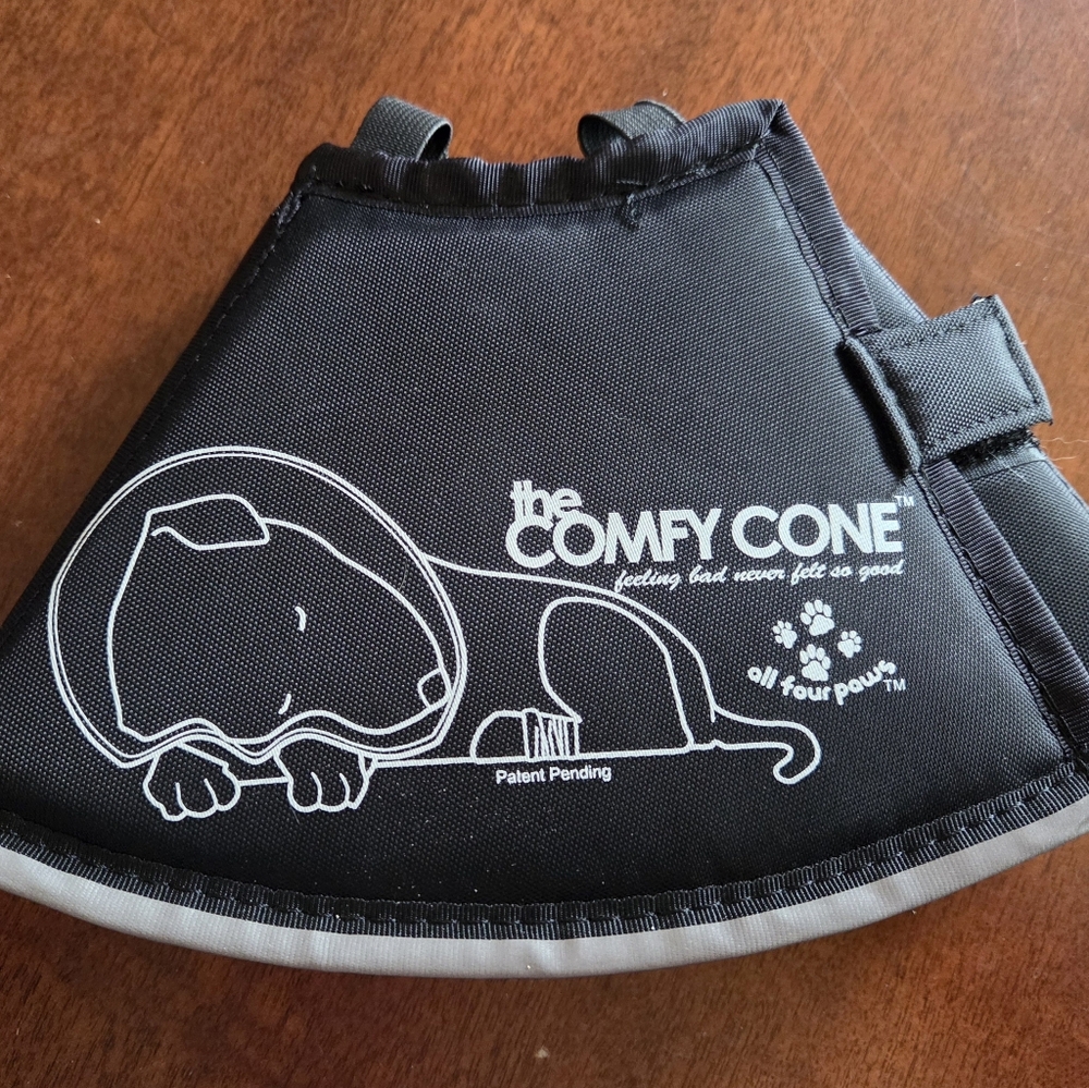 New Comfy Cone For Small Dogs/Cats In Black.